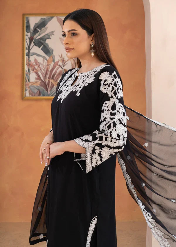 Gulnaaz Midnight Black