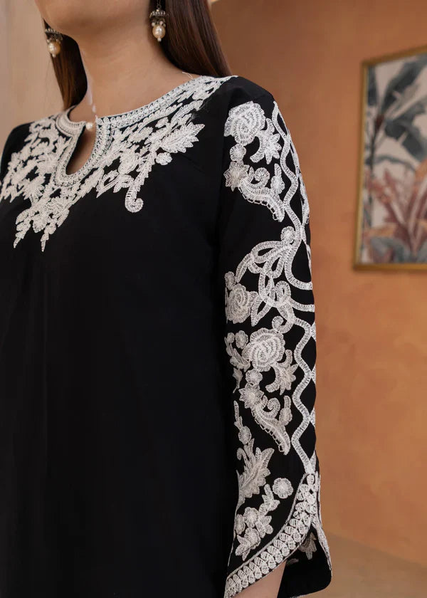 Gulnaaz Midnight Black